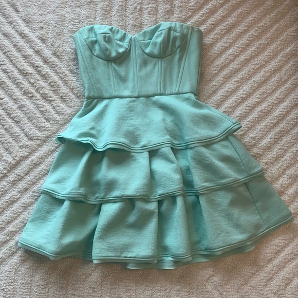 BCBG | Jacklyn Tiered Ruffle Dress | Mint Green | W | 2 - Picture 2 of 2